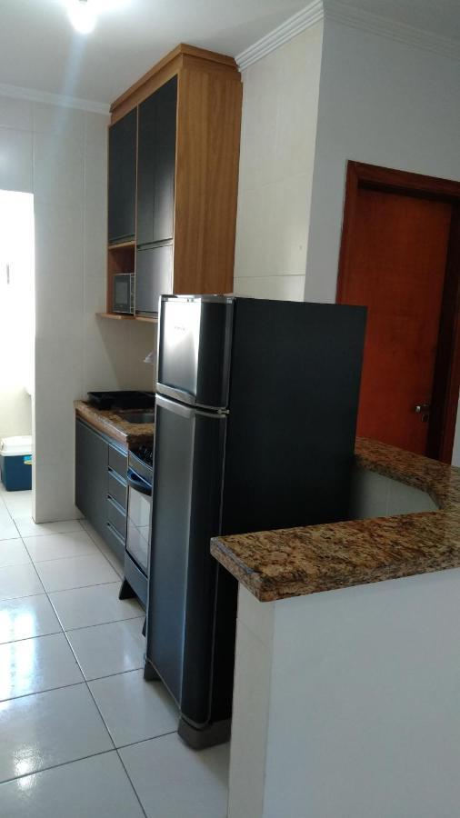 Lindo Apto 300M Praia Da Ocian E Centro - Vista Mar- Varanda Sacada - Wi-Fi 300 Mbps - Vaga De Garagem - Acomoda Ate 6 Pessoas Appartement Praia Grande  Buitenkant foto