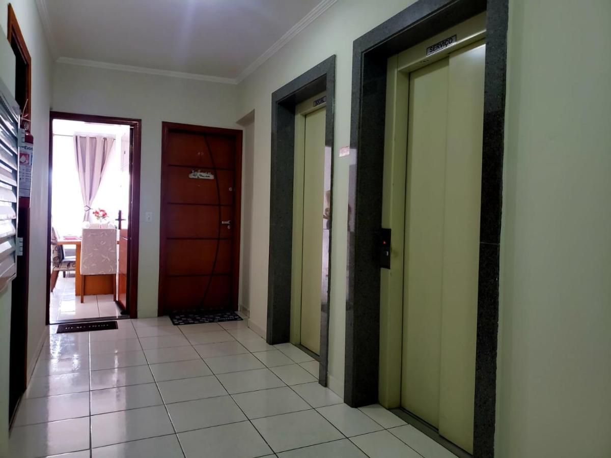 Lindo Apto 300M Praia Da Ocian E Centro - Vista Mar- Varanda Sacada - Wi-Fi 300 Mbps - Vaga De Garagem - Acomoda Ate 6 Pessoas Appartement Praia Grande  Buitenkant foto