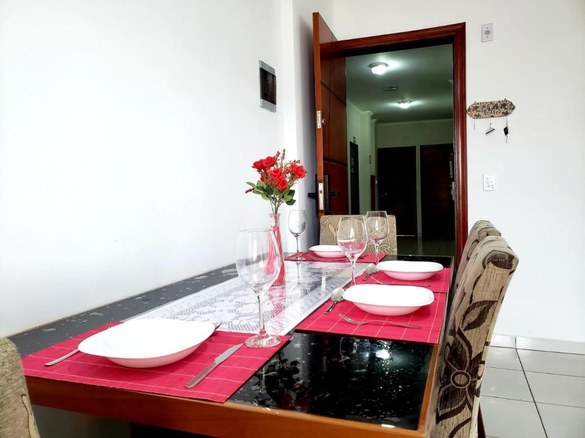 Lindo Apto 300M Praia Da Ocian E Centro - Vista Mar- Varanda Sacada - Wi-Fi 300 Mbps - Vaga De Garagem - Acomoda Ate 6 Pessoas Appartement Praia Grande  Buitenkant foto